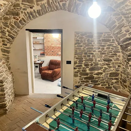 La Casa Di Margot - Rosso Murazzano (Cuneo)